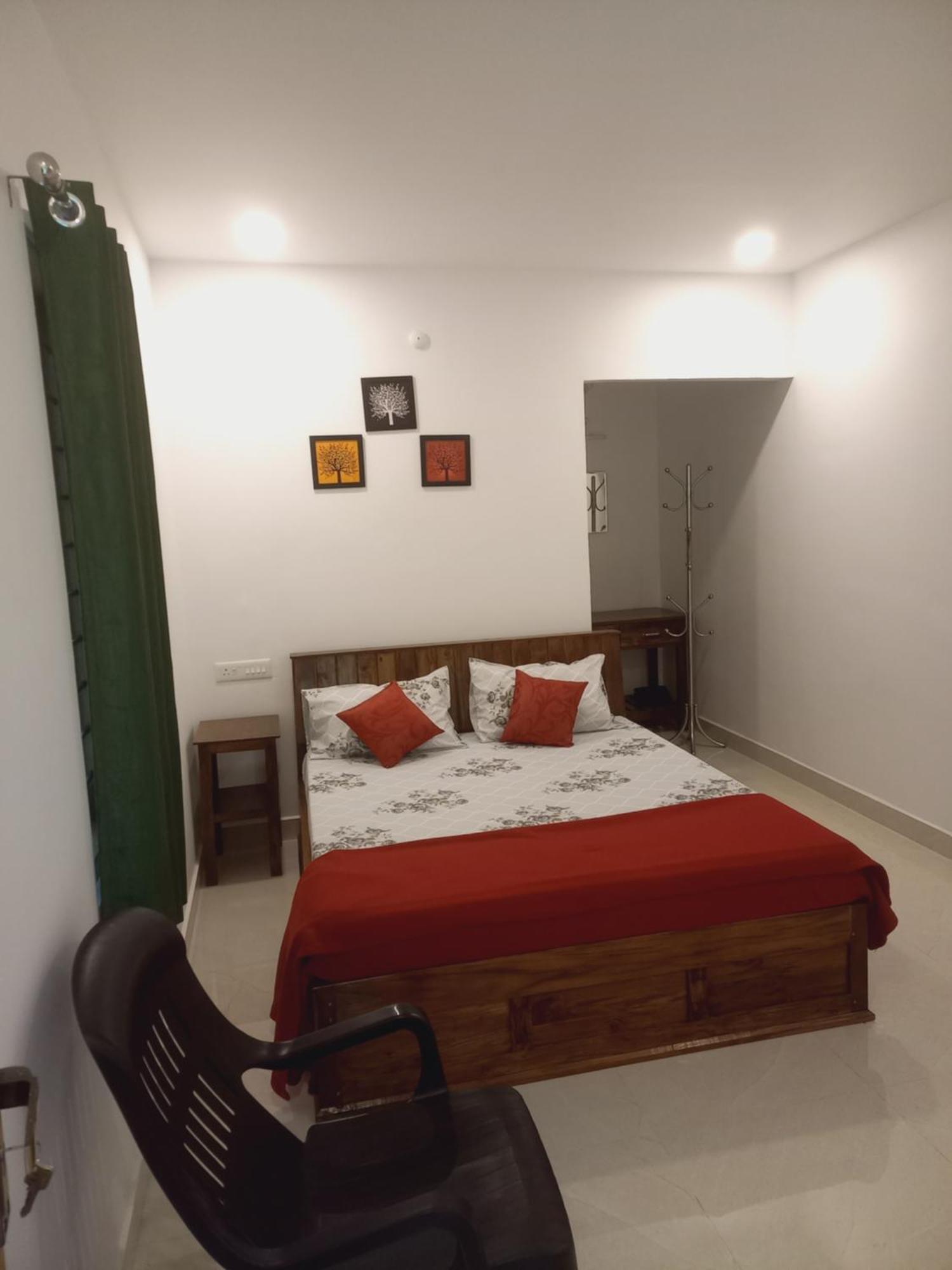 Wild Window - Forest View Homestay Thekkady Bagian luar foto